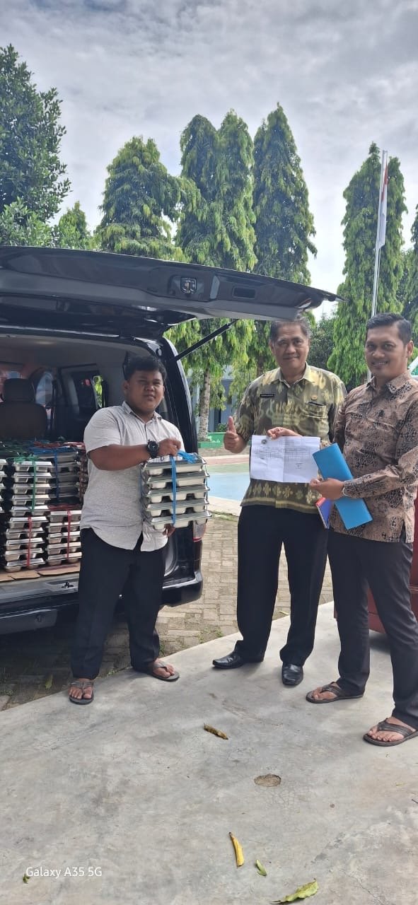 SMAN 1 Cikeusal Dukung Program Nasional “Makan Bergizi Gratis” untuk Peserta Didik